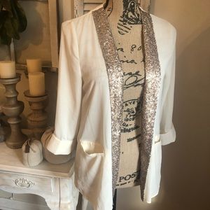 LADIES BLAZER off white with Gold sequins